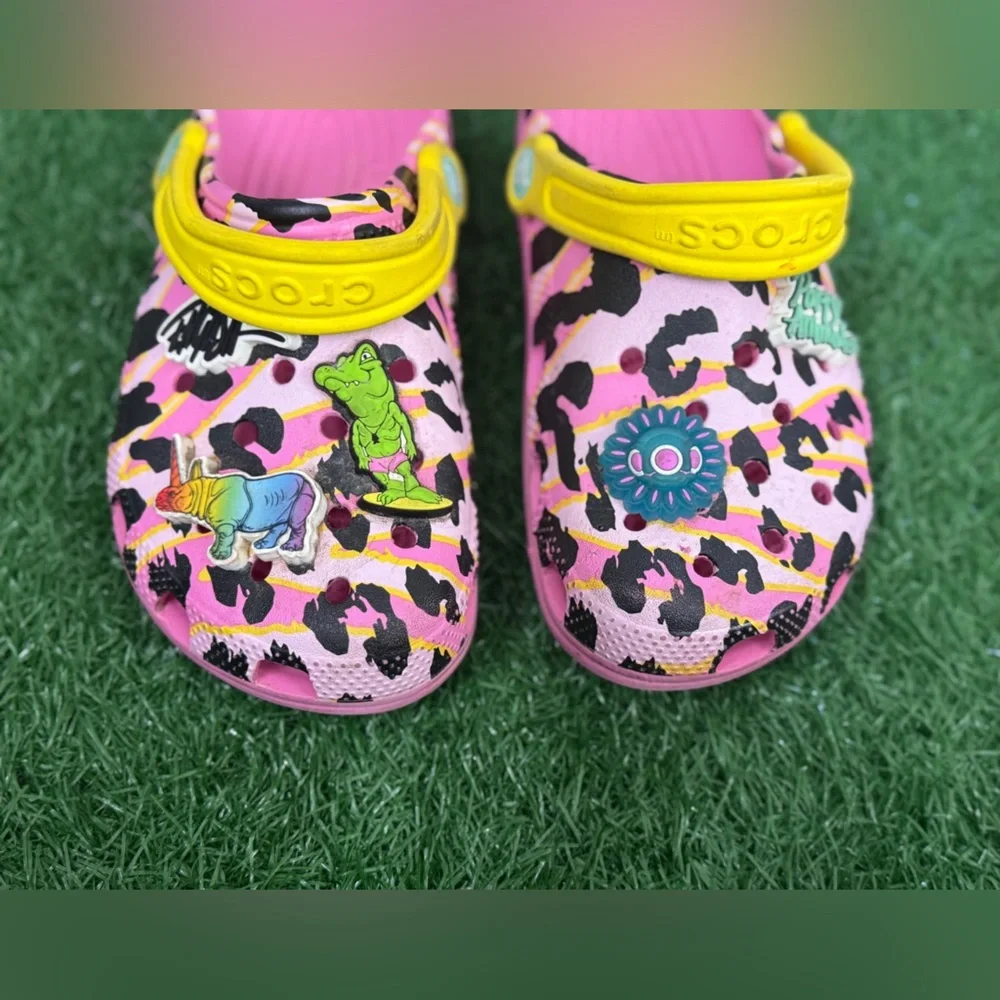 Crocs Kids' Pink and Yellow Clogs Size‎ J-4